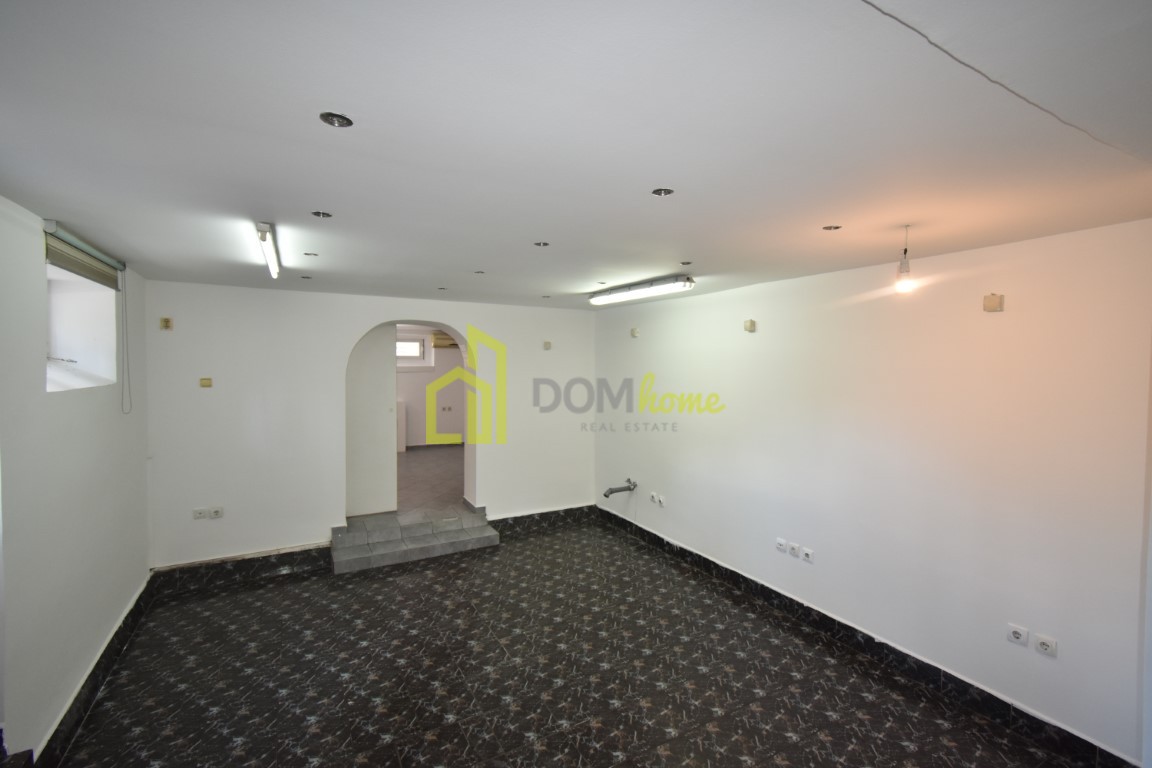 Poslovni prostor 50m2, Centar